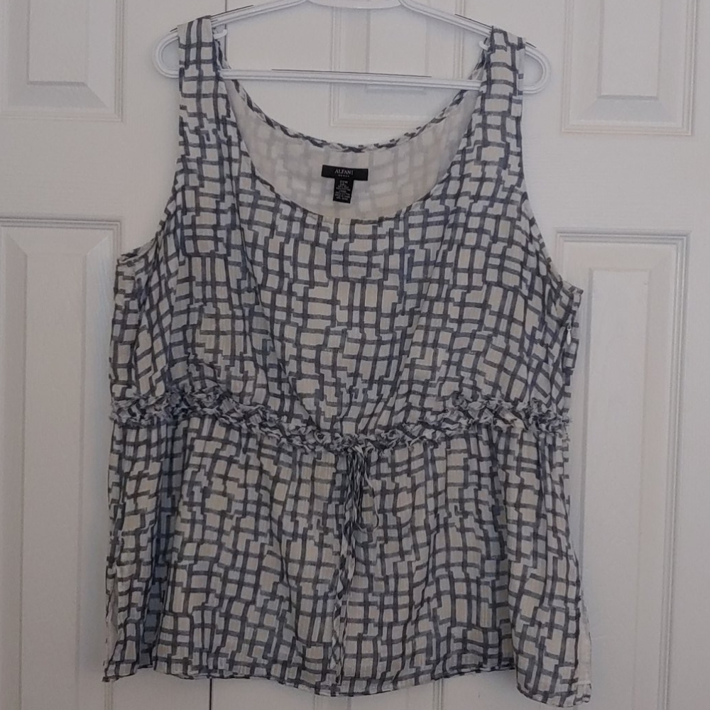 Alfani silk top - Picture 1 of 4